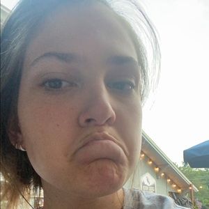 Meet your Posher, Alison